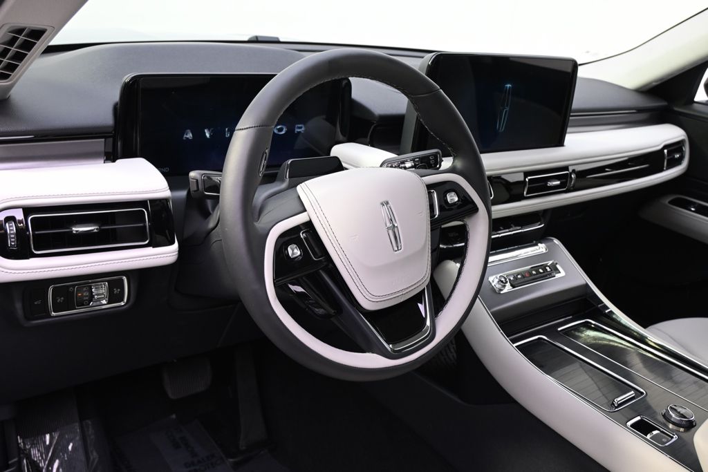 New 2026 Blue Lincoln Premiere image 11