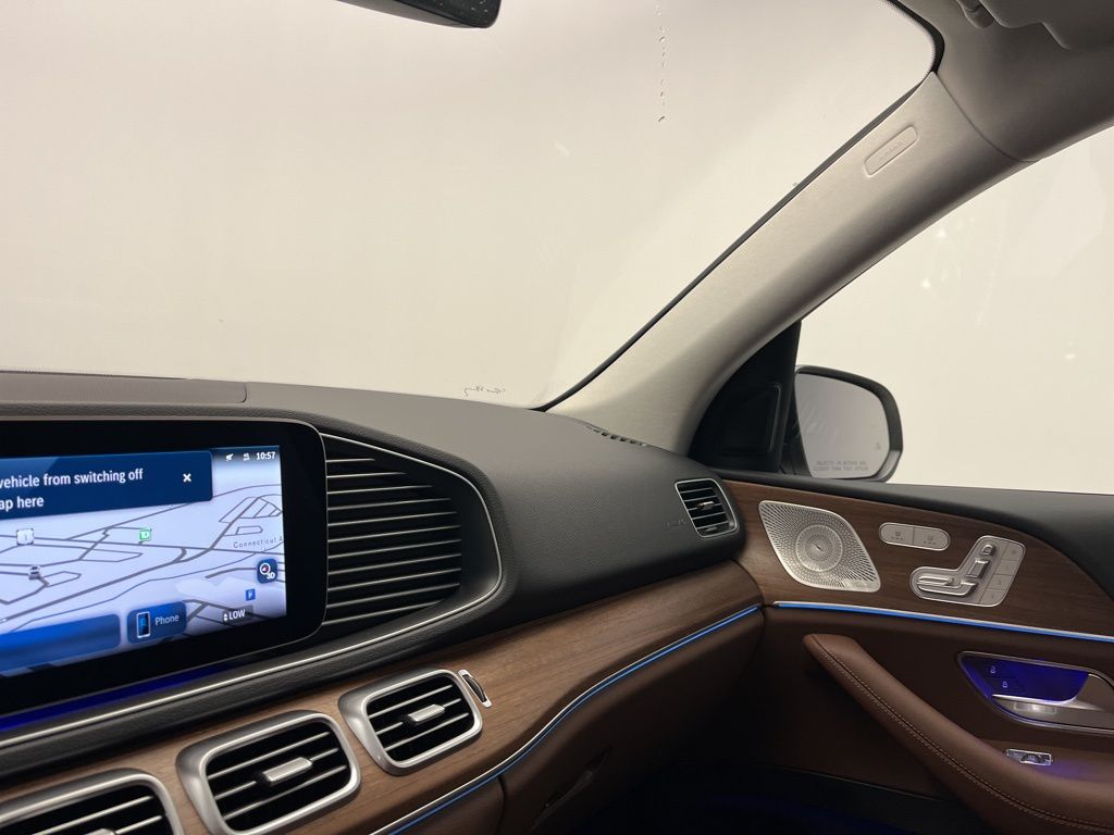 Thumbnail: 2026 Mercedes-Benz GLE - 22