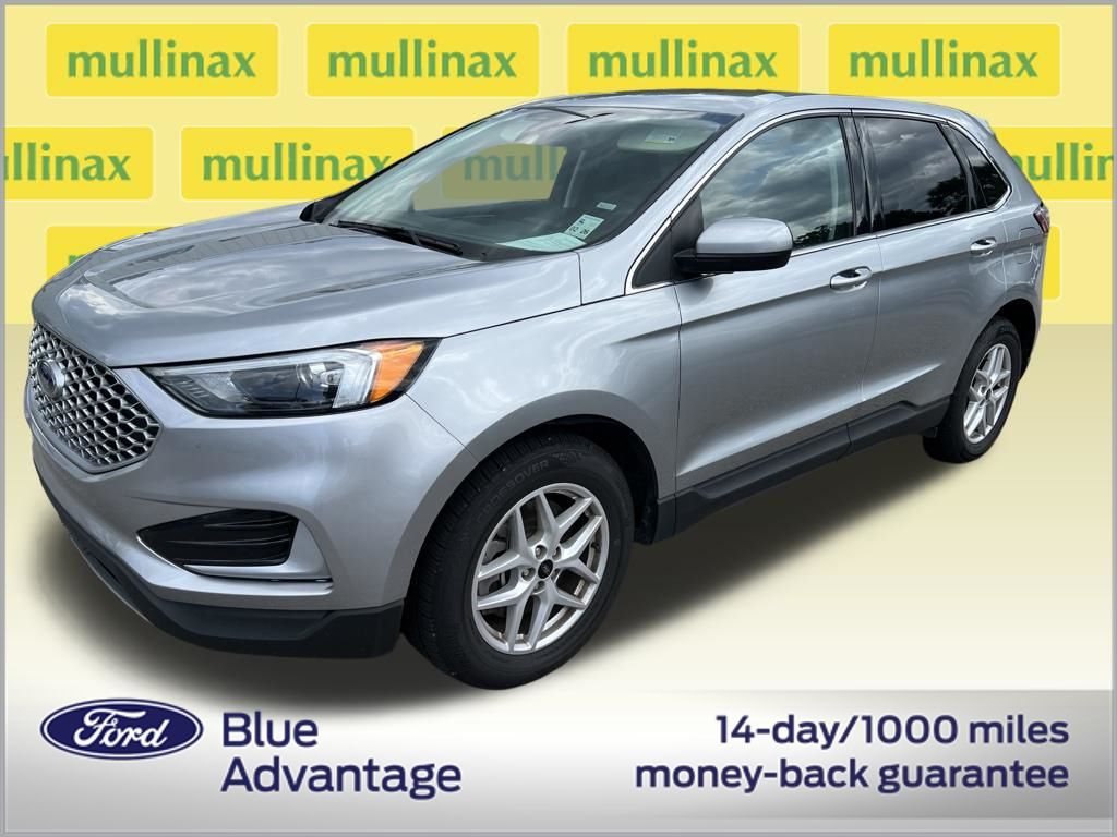Certified Used 2024 Silver Ford SEL image 3