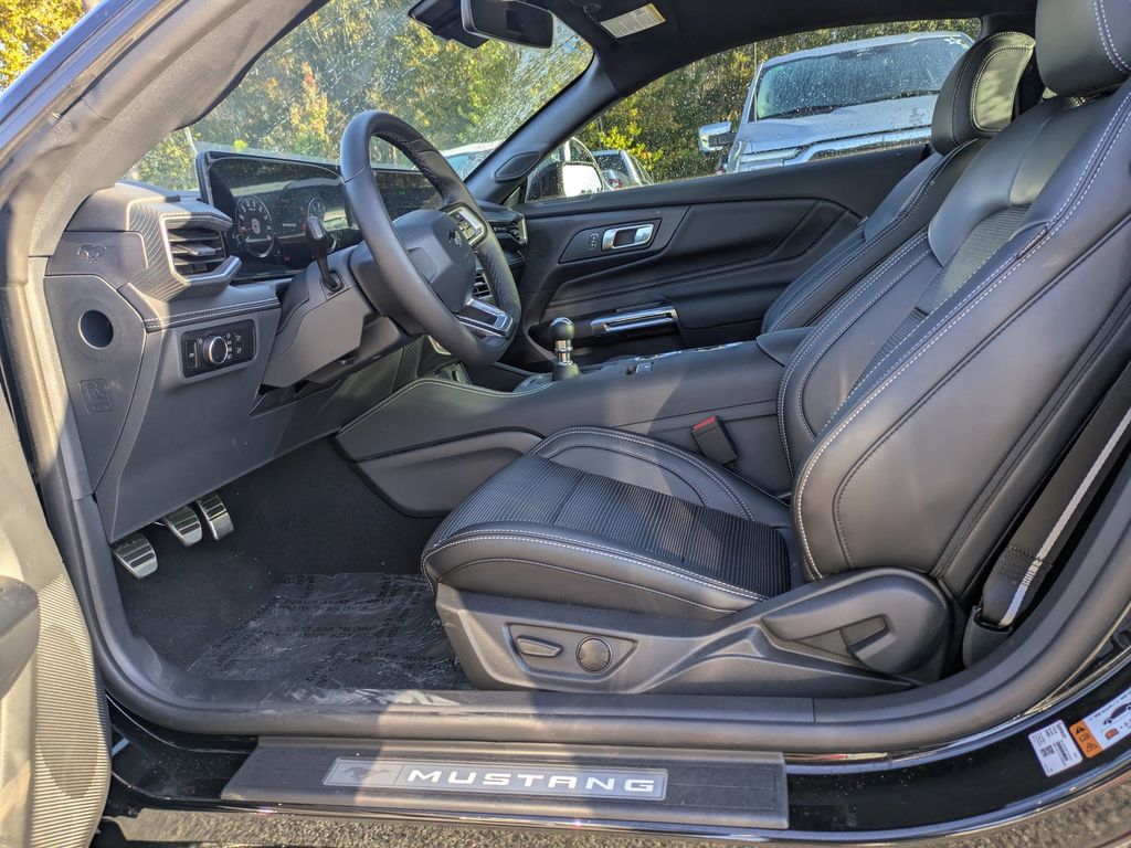 2025 Ford Mustang GT Premium Fastback