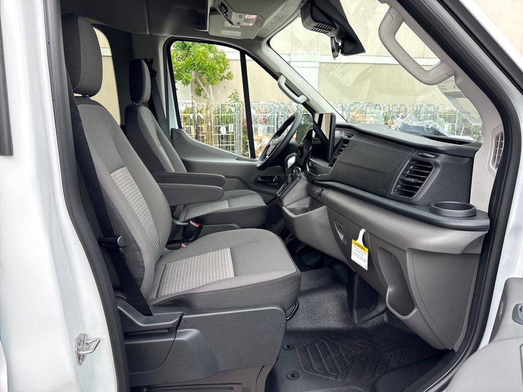 New 2026 White Ford XL image 5