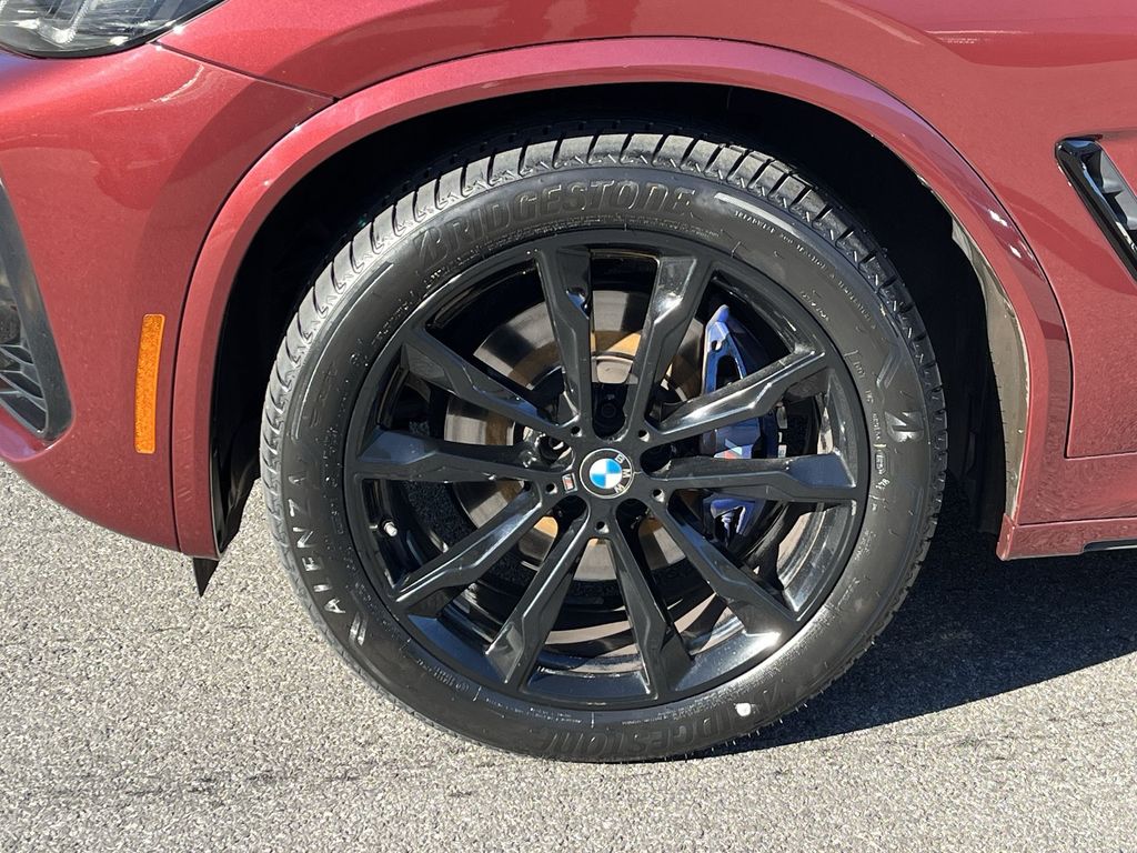 Thumbnail: 2023 BMW X4 - 10