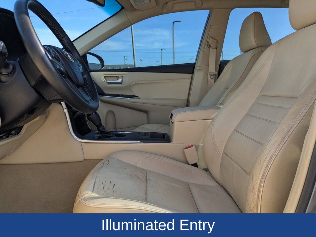 2016 Toyota Camry XLE