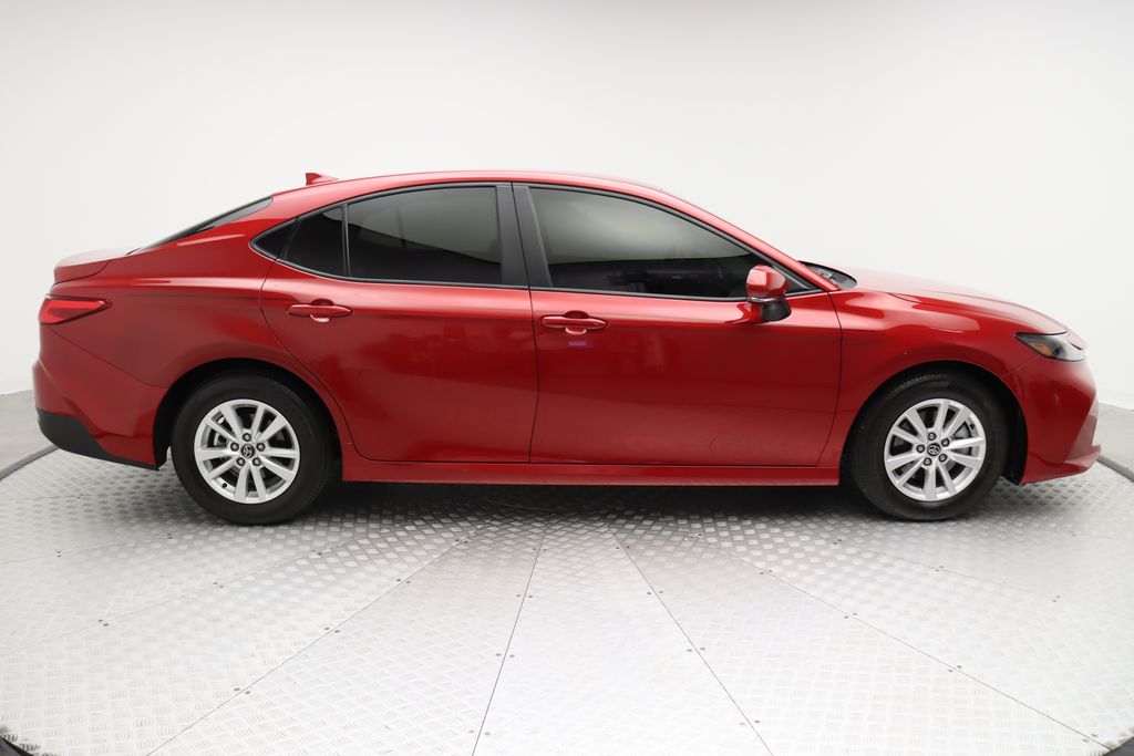 2025 Toyota Camry LE 7