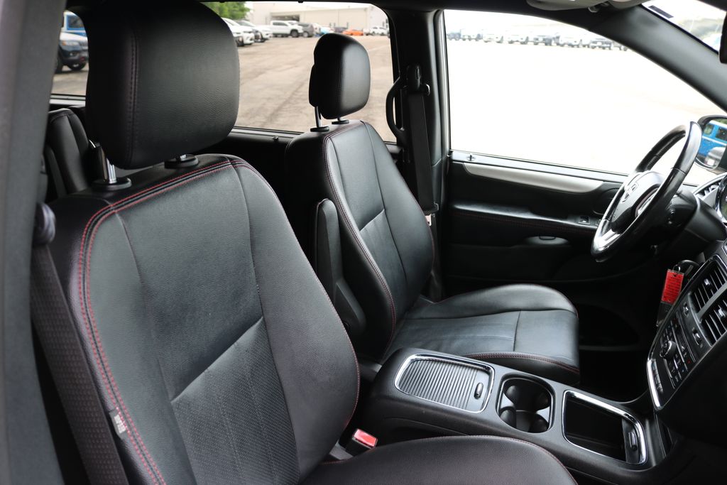 Used Car 2020 Dodge Grand Caravan  Gt For Sale Under $15,000 In Austin, Texas