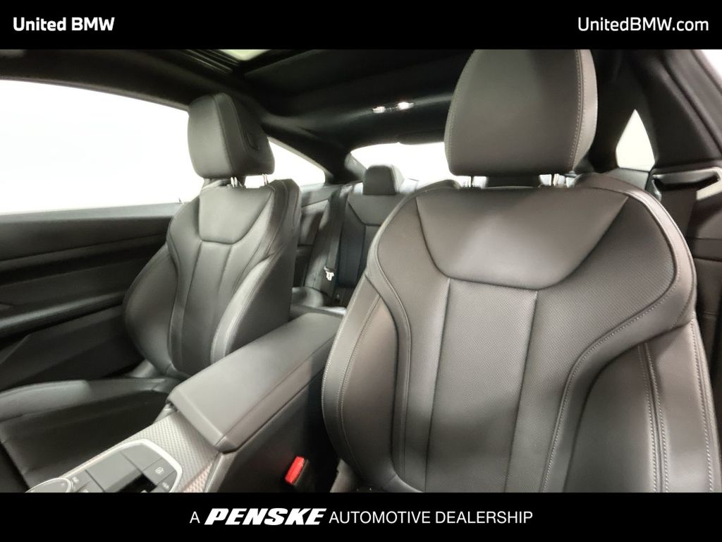 Thumbnail: 2025 BMW 4 Series - 13