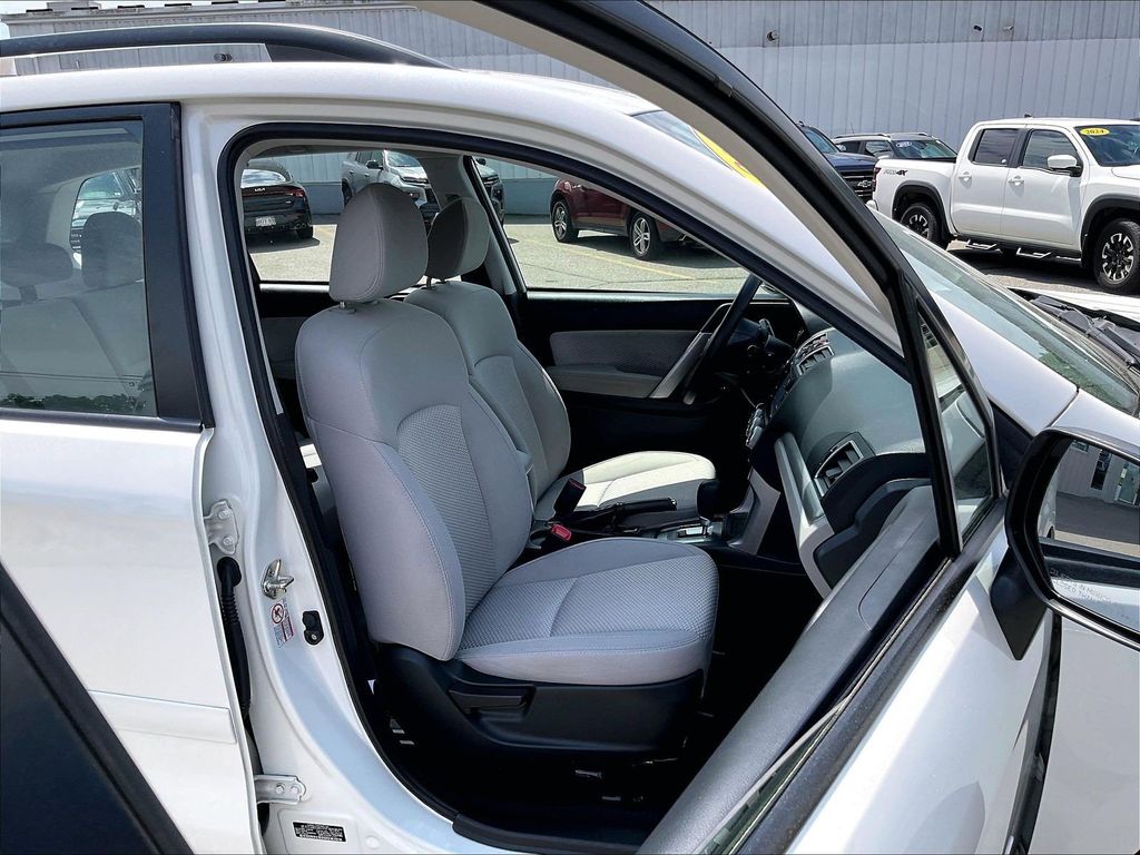 2018 Subaru Forester — photo 11