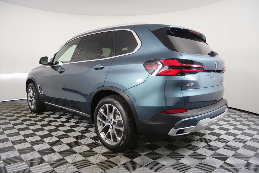 Thumbnail: 2026 BMW X5 - 5
