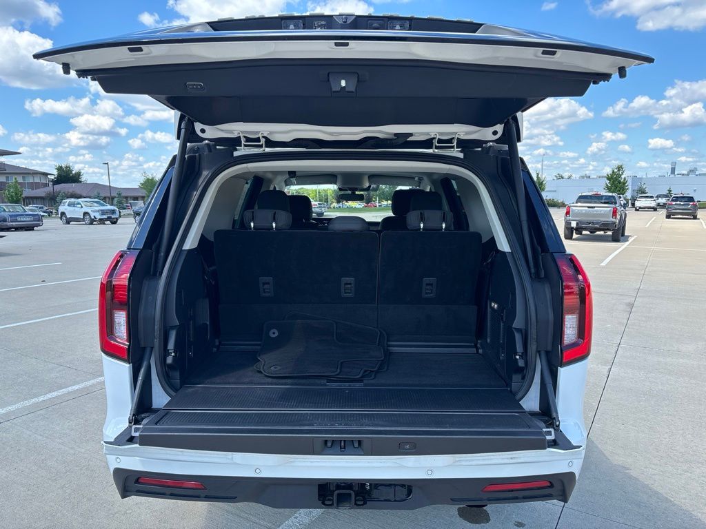 Used 2025 Ford Expedition SUV