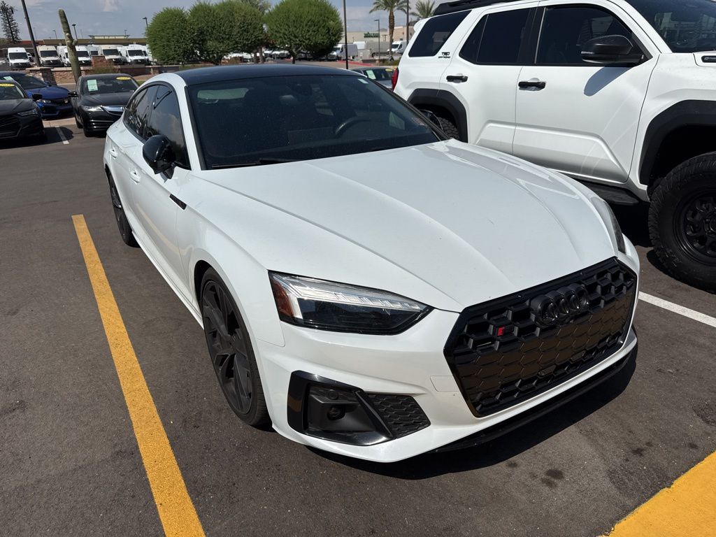Thumbnail: 2022 Audi S5 - 3