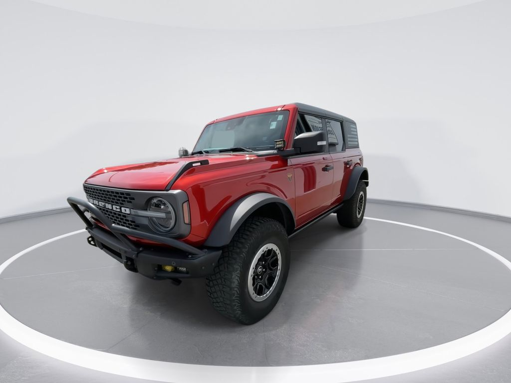 Used 2022 Chili Pepper Red Ford Badlands image 4