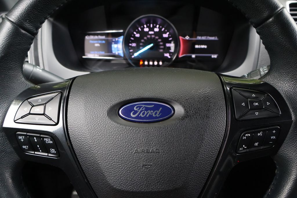 Thumbnail: 2018 Ford Explorer - 31