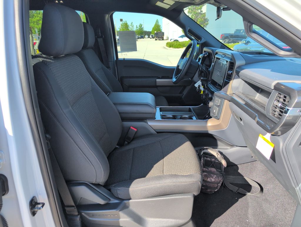 2026 Oxford White Ford F-150 STX 4X4 Truck