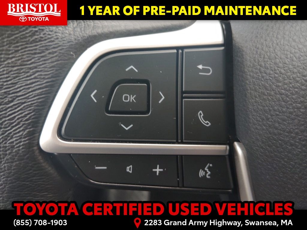 Used 2025 Toyota Sienna Van