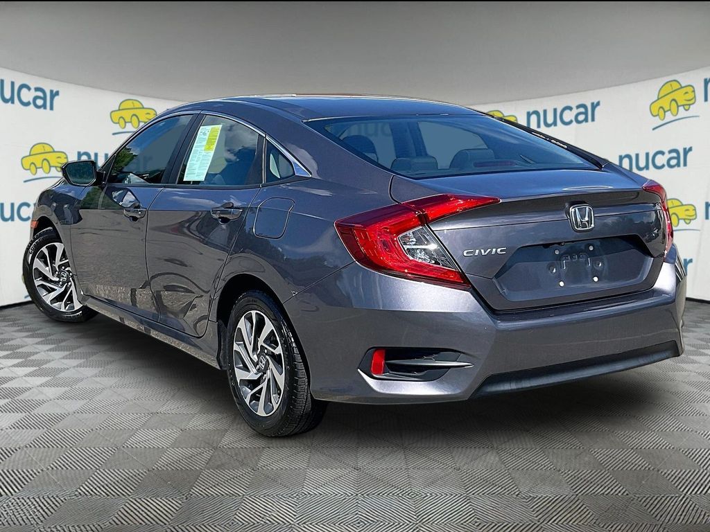 2016 Honda Civic — photo 4