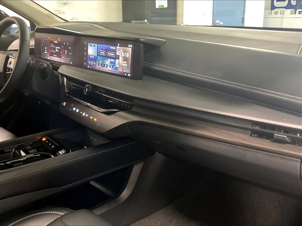 2025 Nissan Murano — photo 14