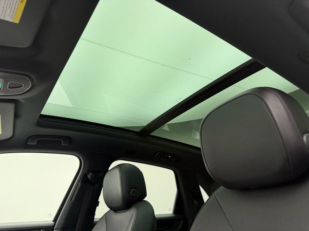 Thumbnail: 2024 Porsche Cayenne - 23