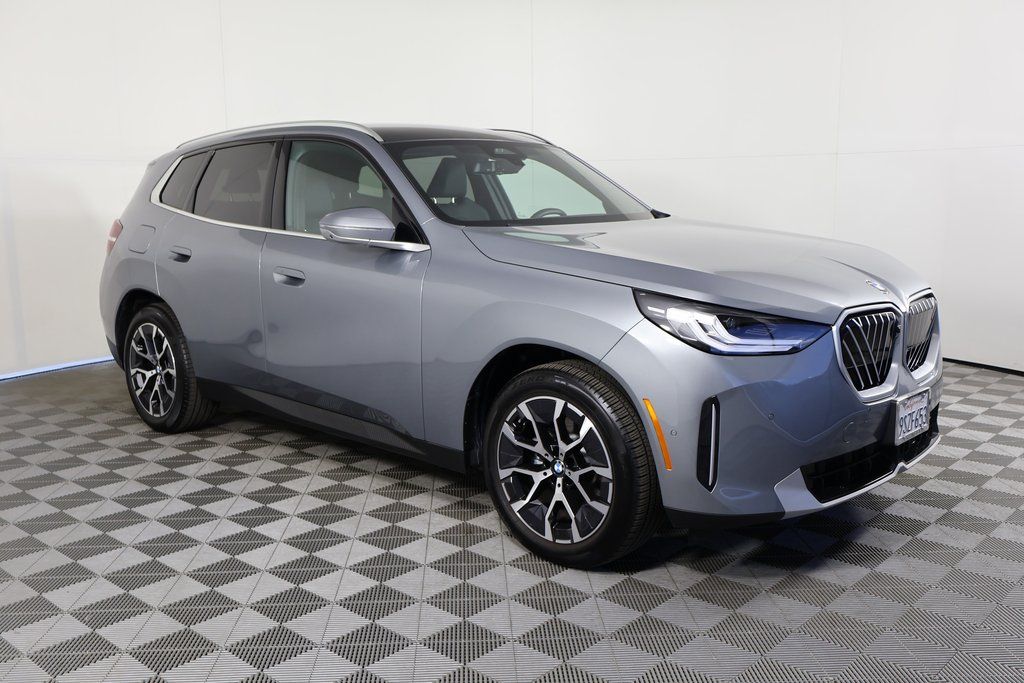 Thumbnail: 2025 BMW X3 - 3