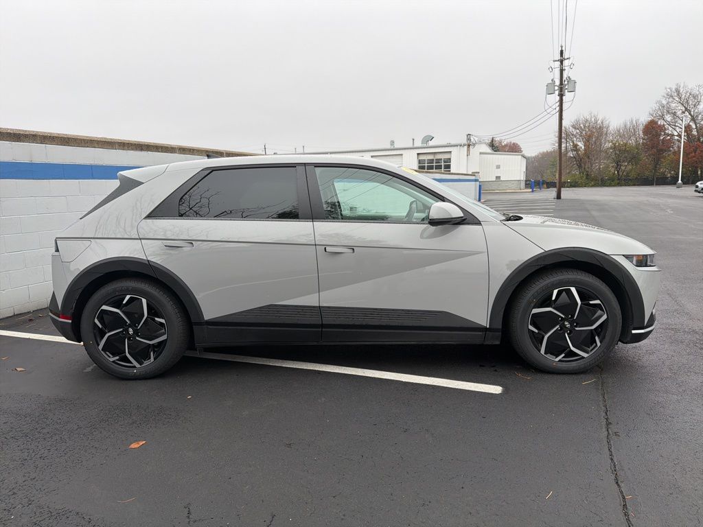 Thumbnail: 2024 Hyundai Ioniq 5 - 6