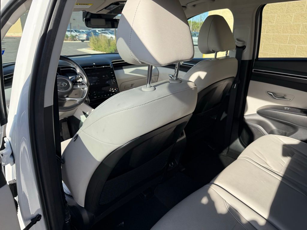 Thumbnail: 2023 Hyundai Tucson - 9