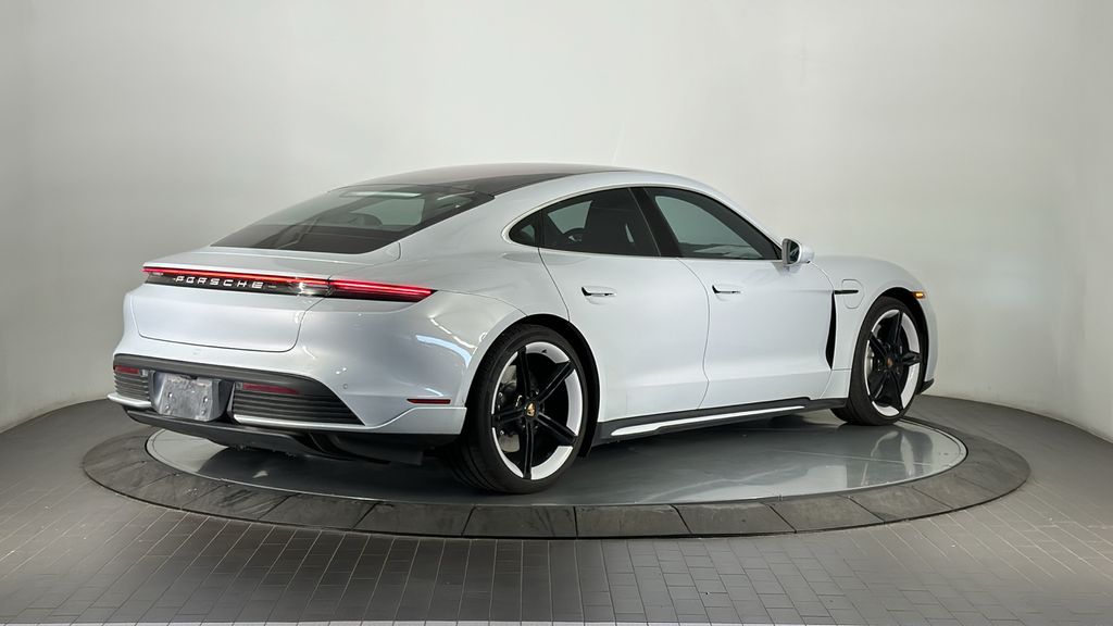 2021 Porsche Taycan 4S 7