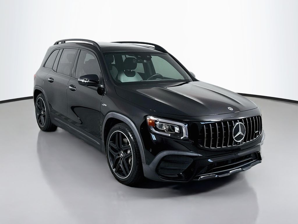 Thumbnail: 2021 Mercedes-Benz GLB - 3