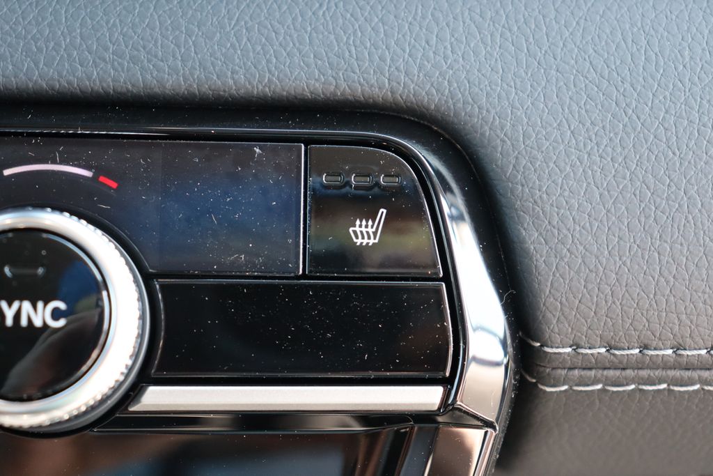 2025 Honda Pilot Touring 27