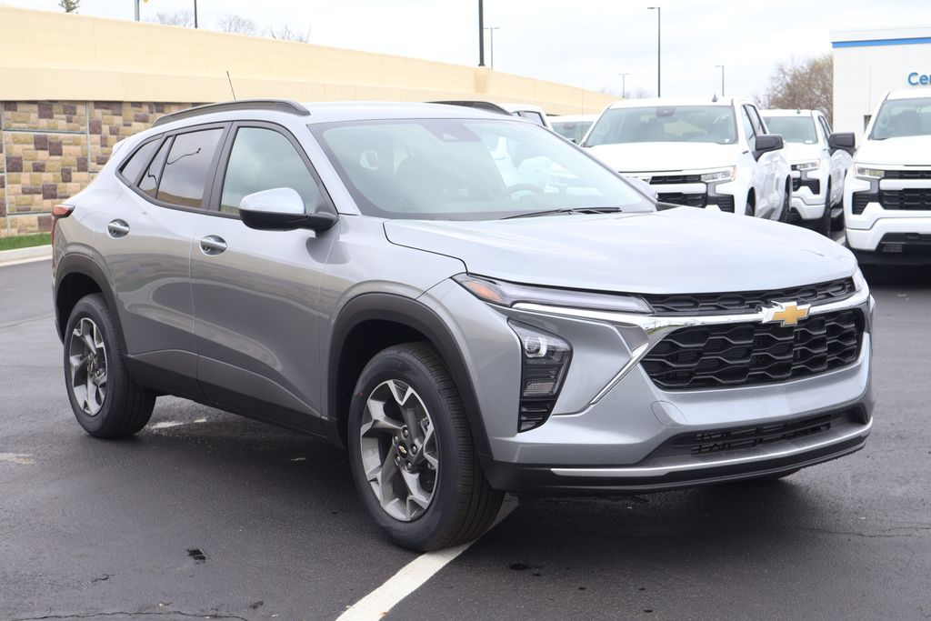 Thumbnail: 2026 Chevrolet Trax - 10