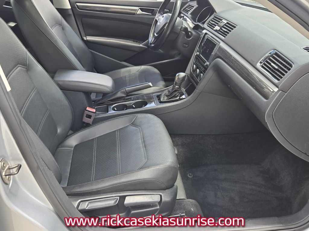2018 Volkswagen Passat - $11,990