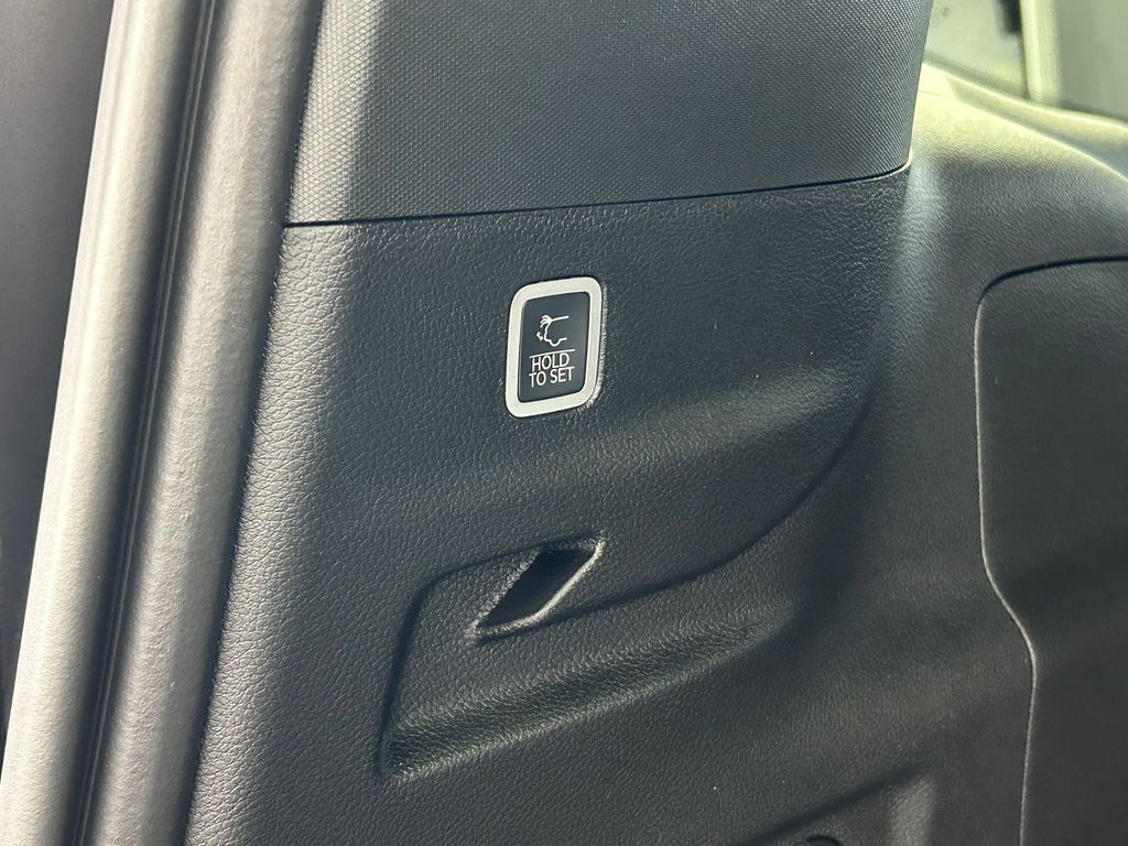 New 2026 Bright White Clearcoat Jeep  image 39