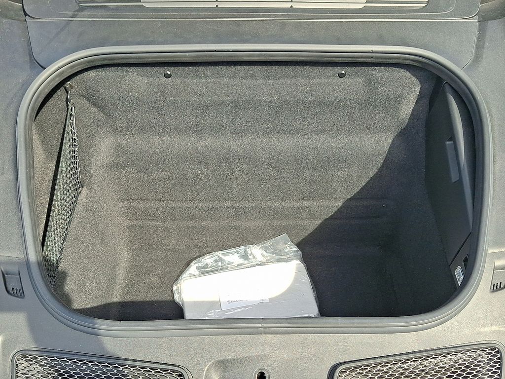 Thumbnail: 2023 Porsche 911 - 27