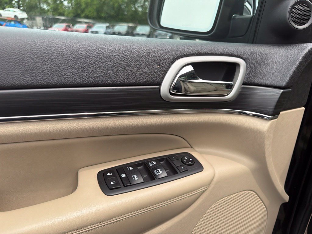 Thumbnail: 2020 Jeep Grand Cherokee - 27