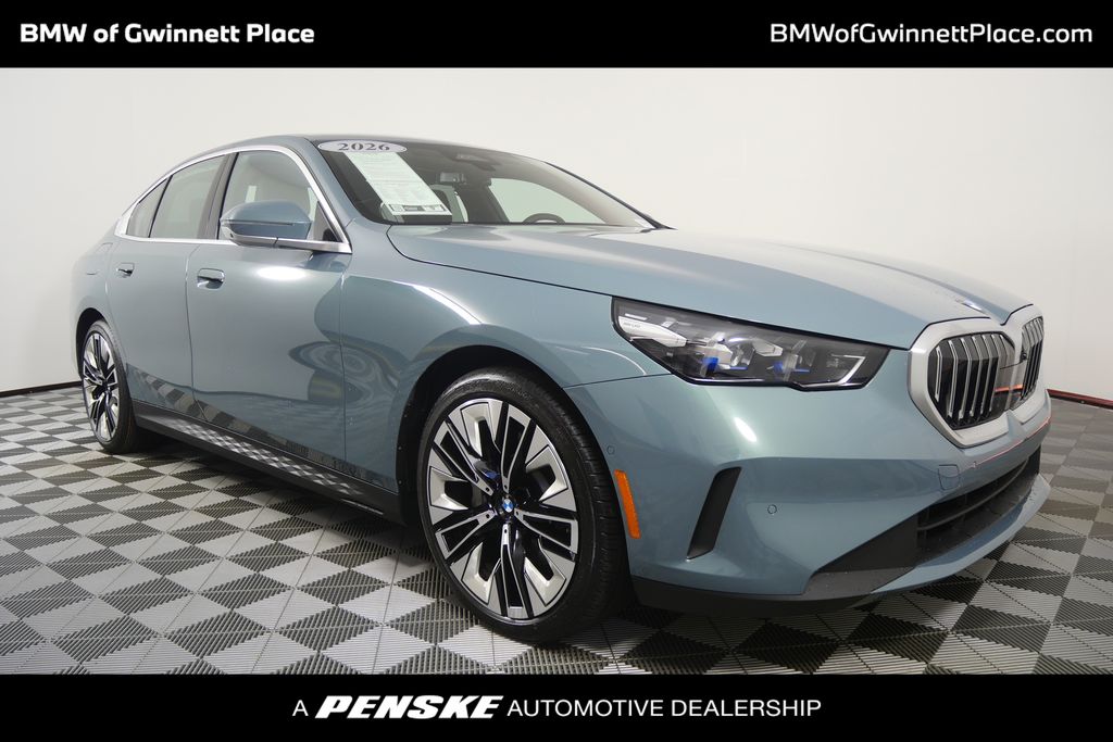 Green Metallic 2026 BMW 5 Series Sedan Rear-Wheel Drive 8-Speed Automatic