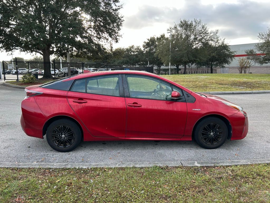 Thumbnail: 2016 Toyota Prius - 6