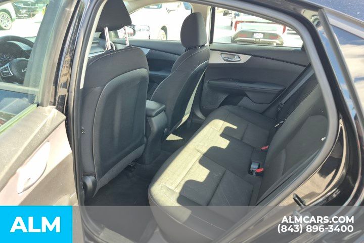 2024 Kia Forte LX photo 17