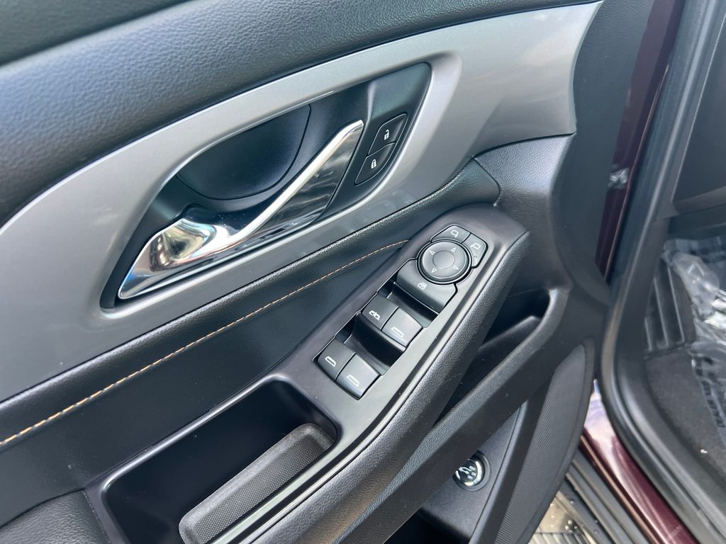 Thumbnail: 2019 Chevrolet Traverse - 13