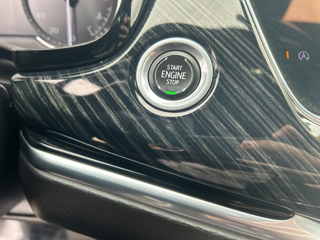 Used 2023 Cadillac XT6 SUV