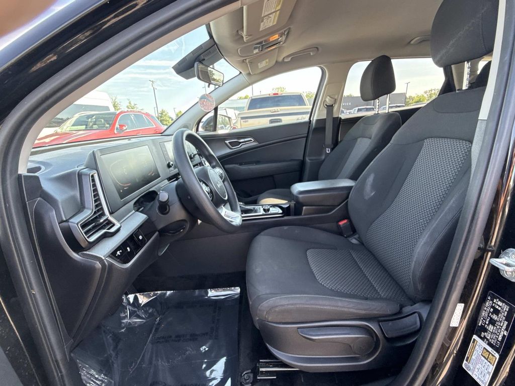 Used 2023 Black Kia LX image 15