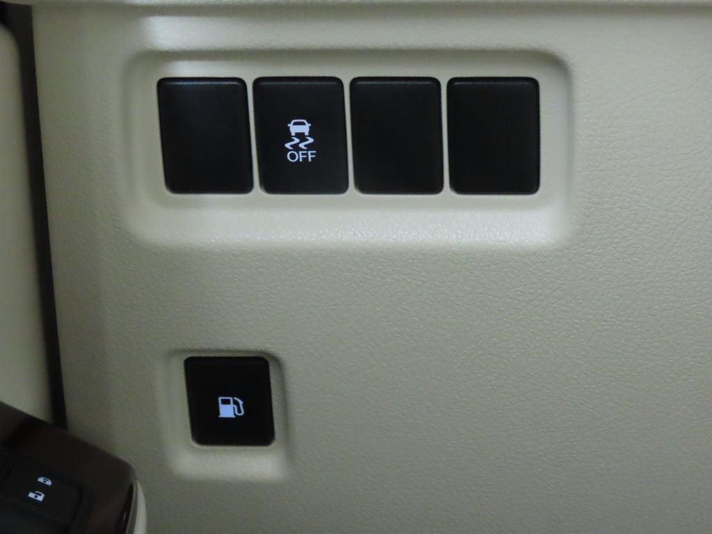 Thumbnail: 2013 Lexus GX - 21