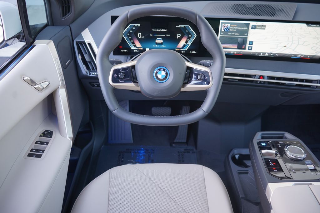 2025 BMW iX xDrive50 15