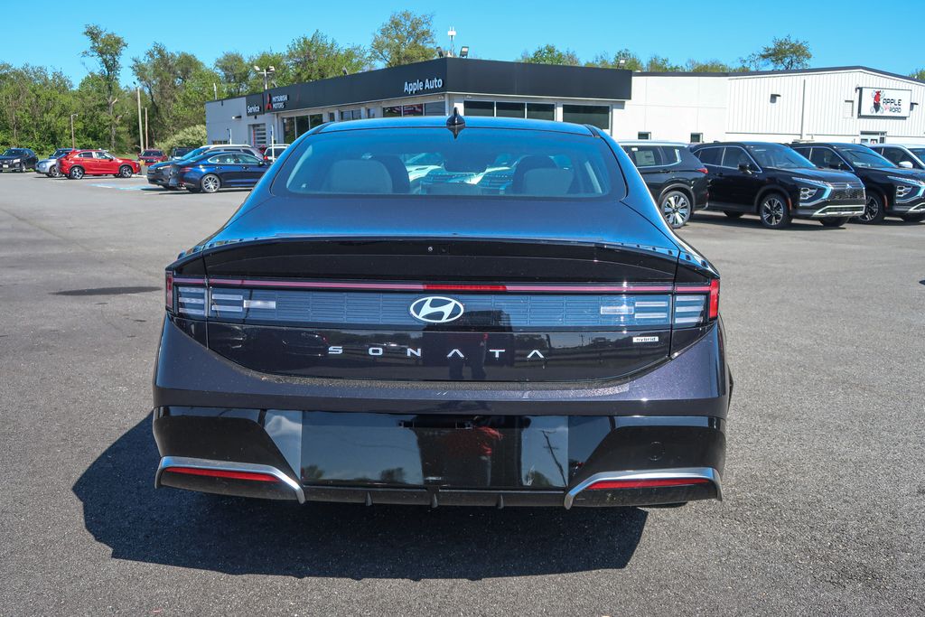 2025 Hyundai Sonata Hybrid SEL