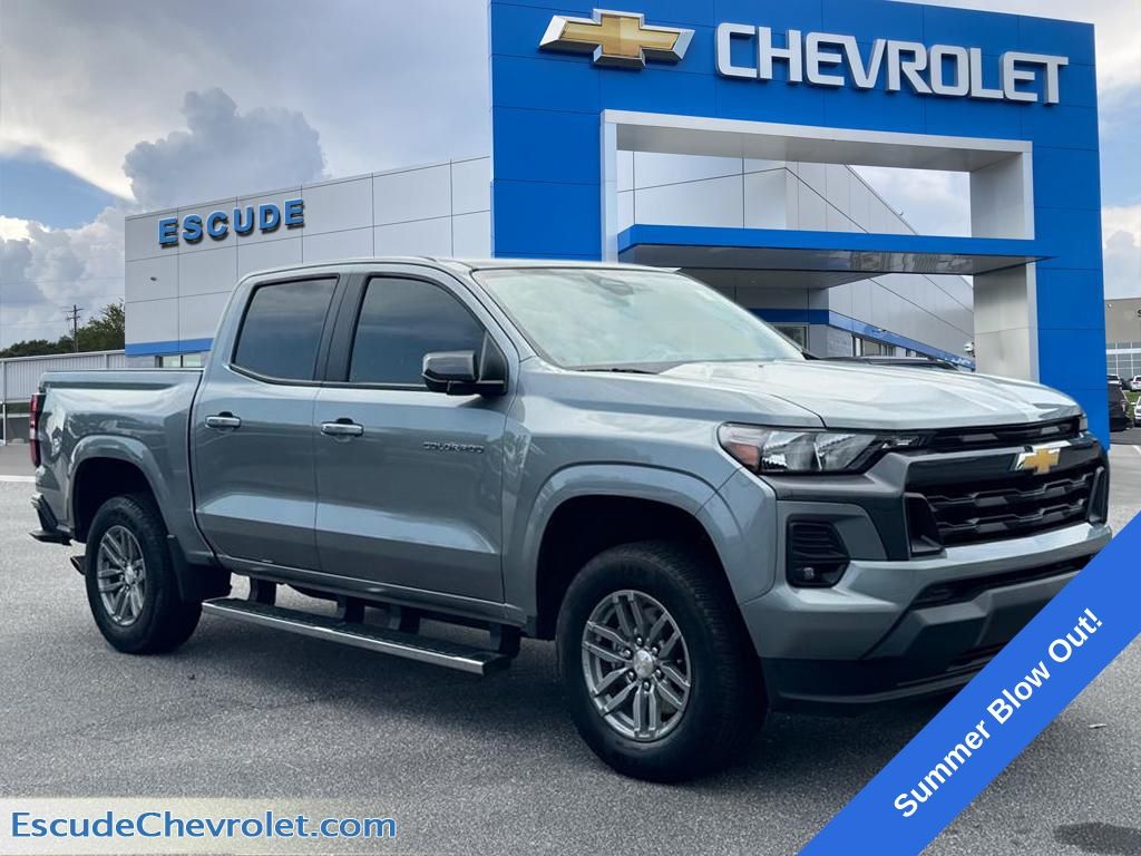 Sterling Gray Metallic 2024 Chevrolet Colorado Pickup Truck 4X2 8-Speed Automatic
