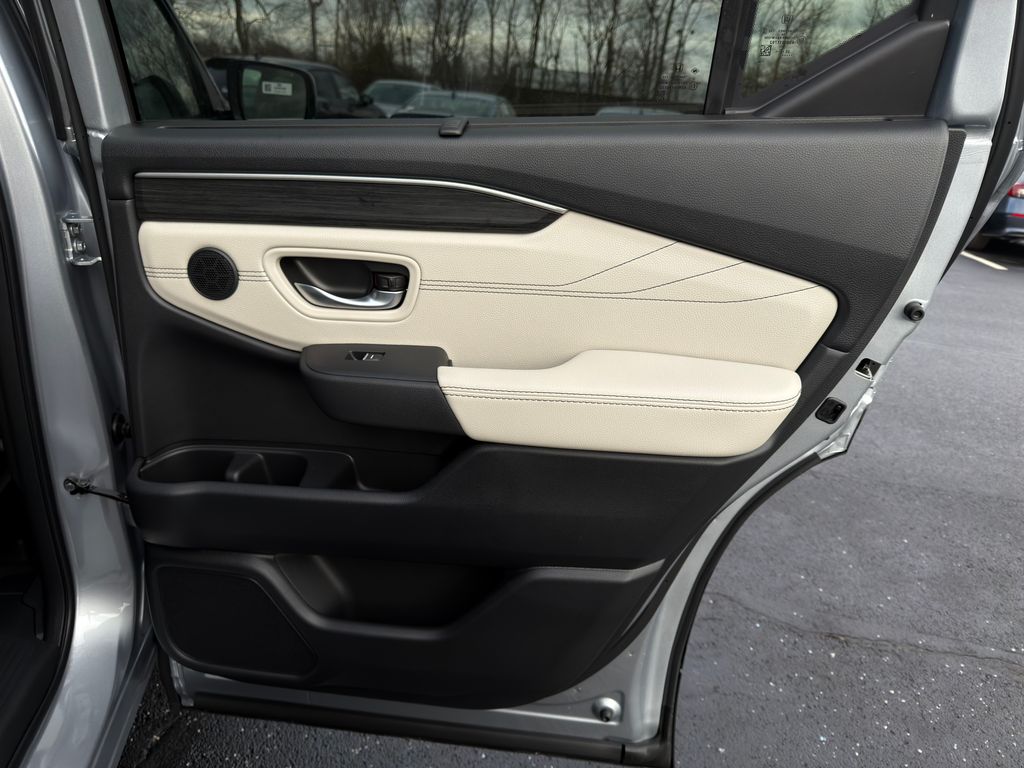 Thumbnail: 2026 Honda Pilot - 26