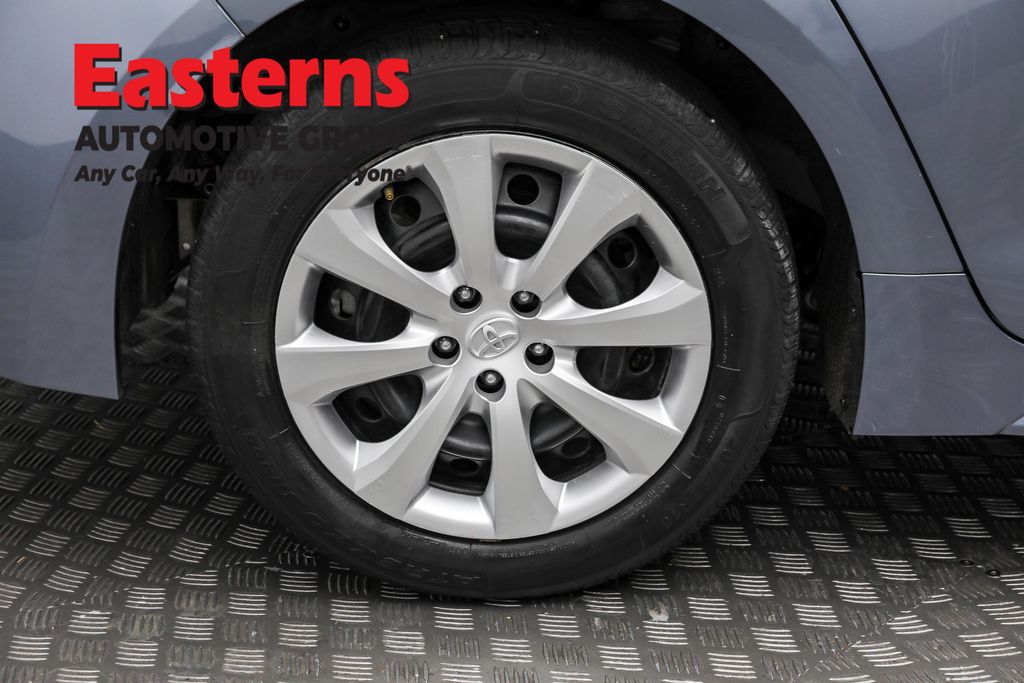 Used 2023 Gray Toyota LE image 28