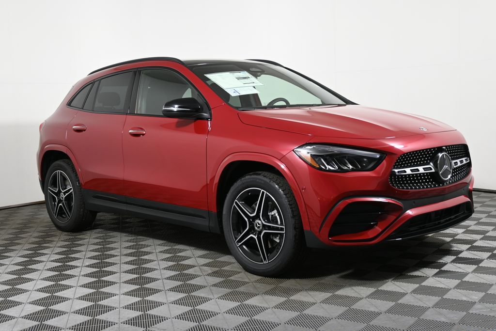 2025 Mercedes-Benz GLA 250 4MATIC 8