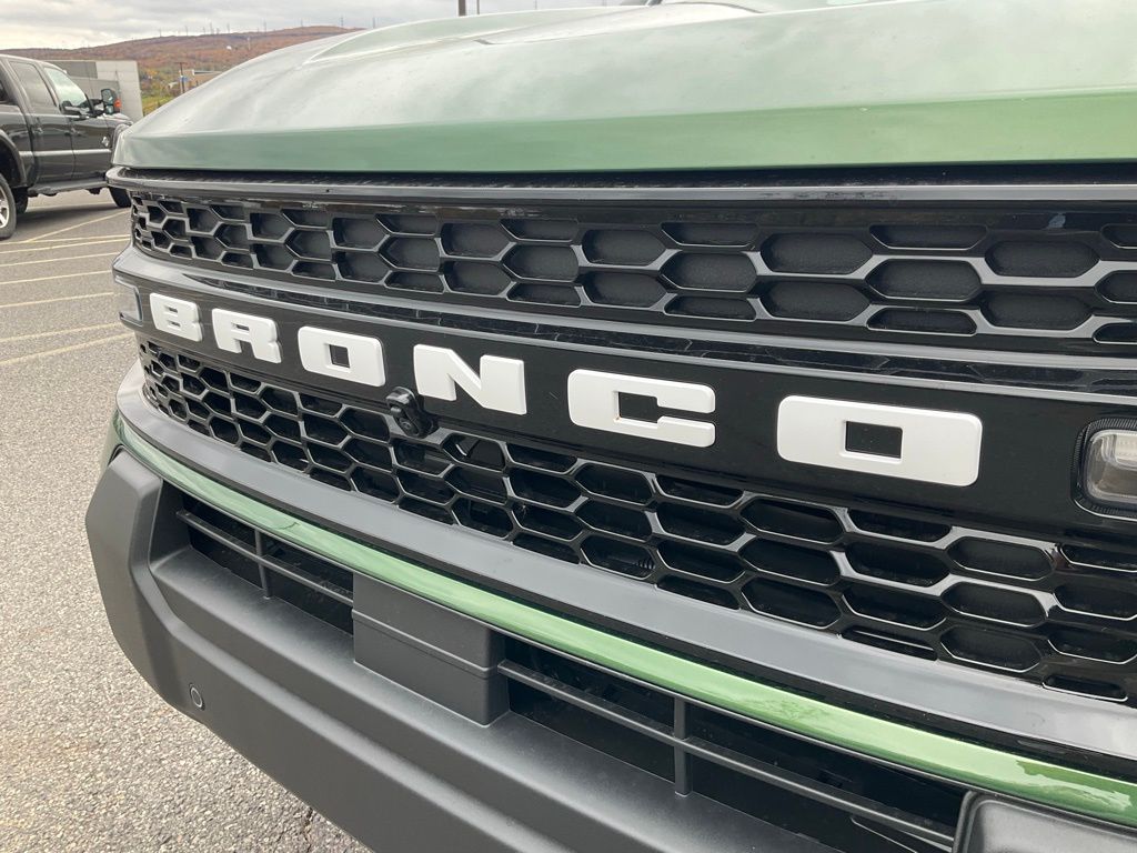 New 2025 Green Ford Outer Banks image 21