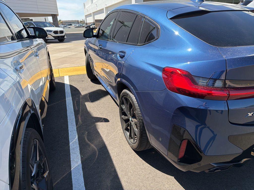 Thumbnail: 2023 BMW X4 - 5