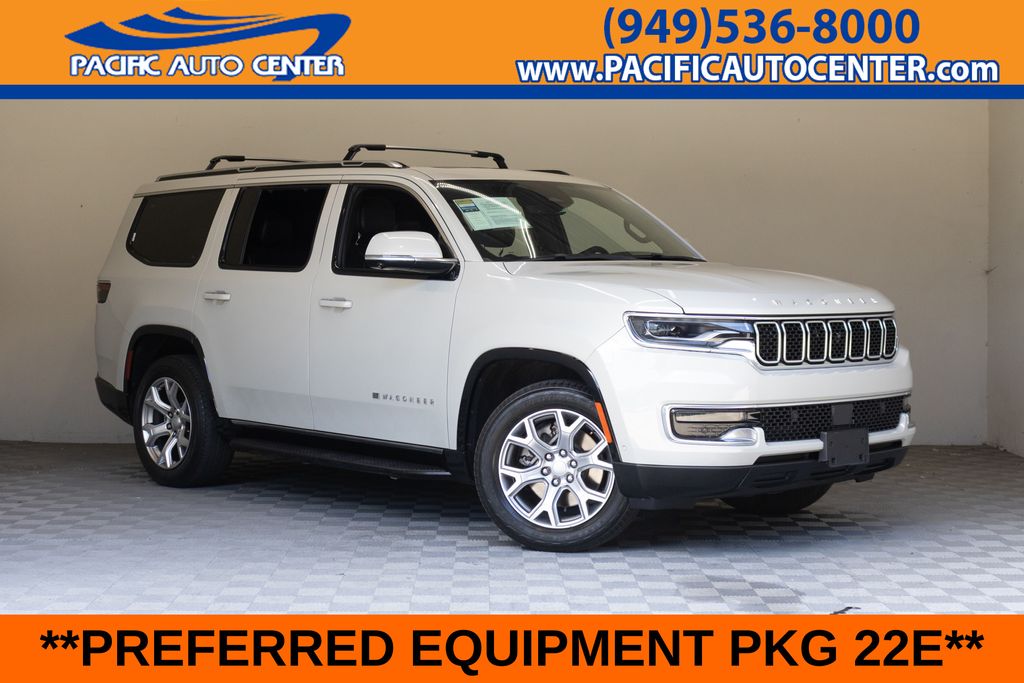 Luxury White Pearlcoat 2022 Jeep Wagoneer SUV / Crossover 4X2 8-Speed Automatic
