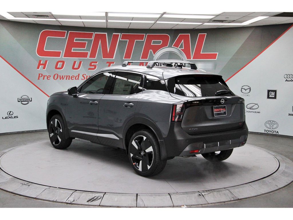 2026 Nissan Kicks SR - 2