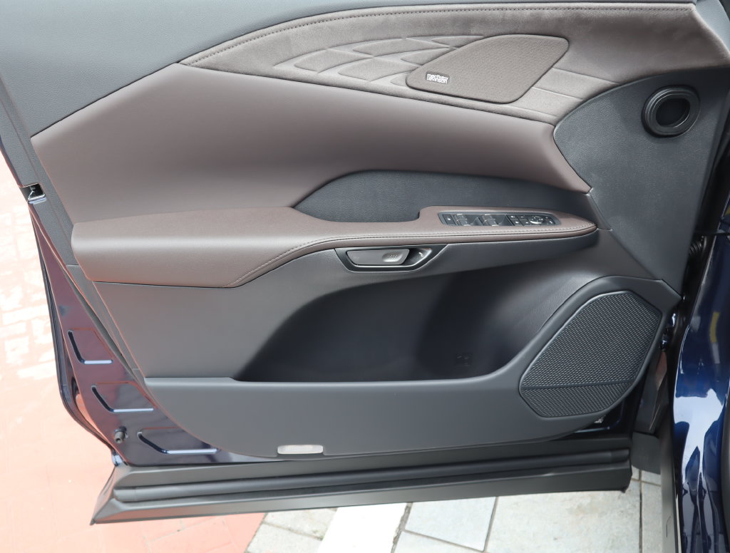 Thumbnail: 2026 Lexus RX - 28